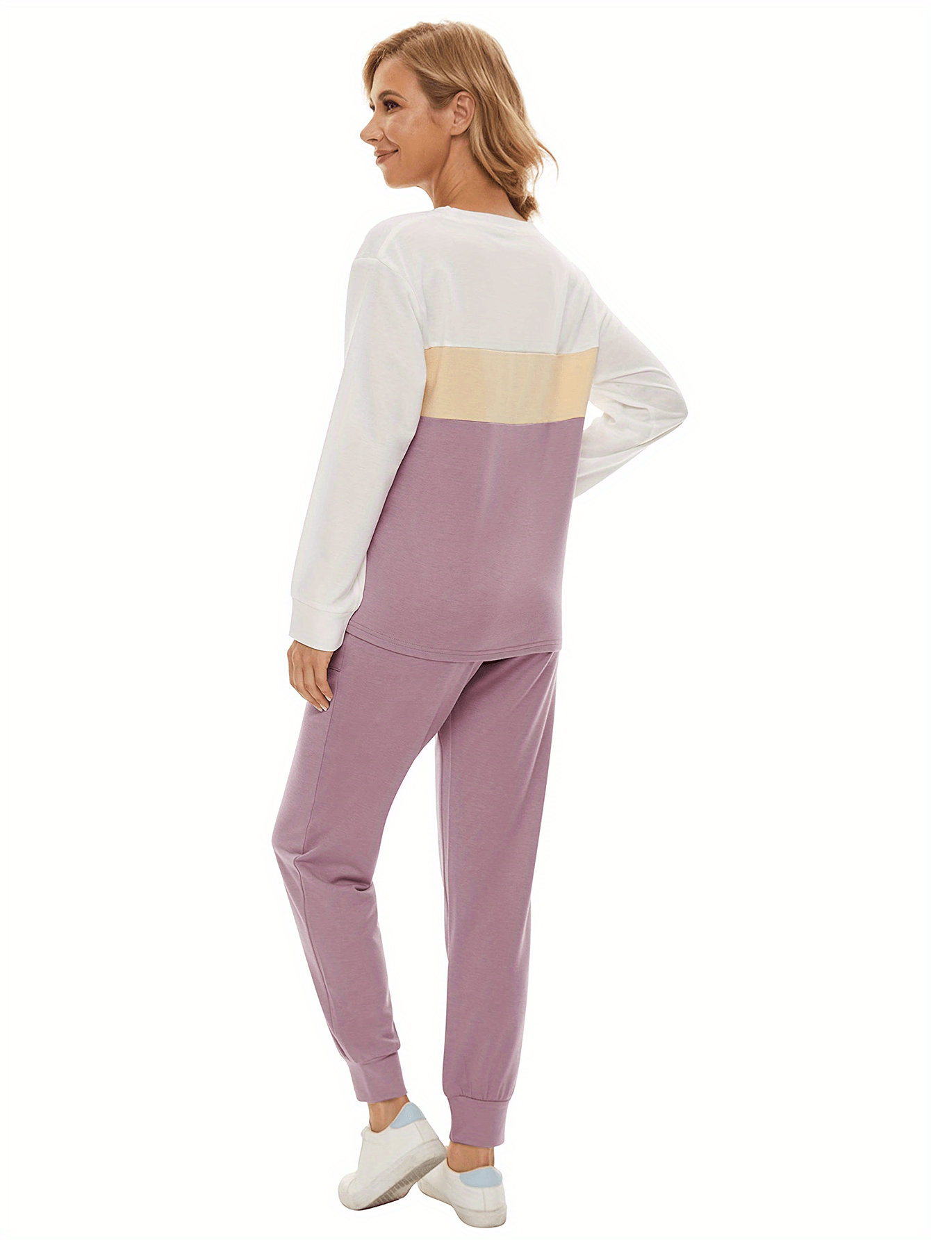 Ladies Lounge Set With Pockets Long Sleeve Crewneck