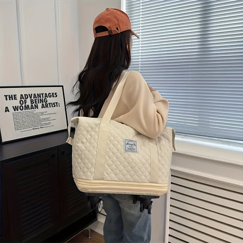 Duffel Bag With 360 Degree Spinner Wheels And Compartments